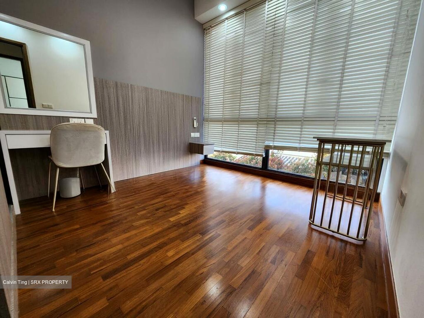 Sunrise Avenue (D28), Terrace #495990021